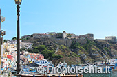 Marina Corricella, il borgo incantato di Procida 9